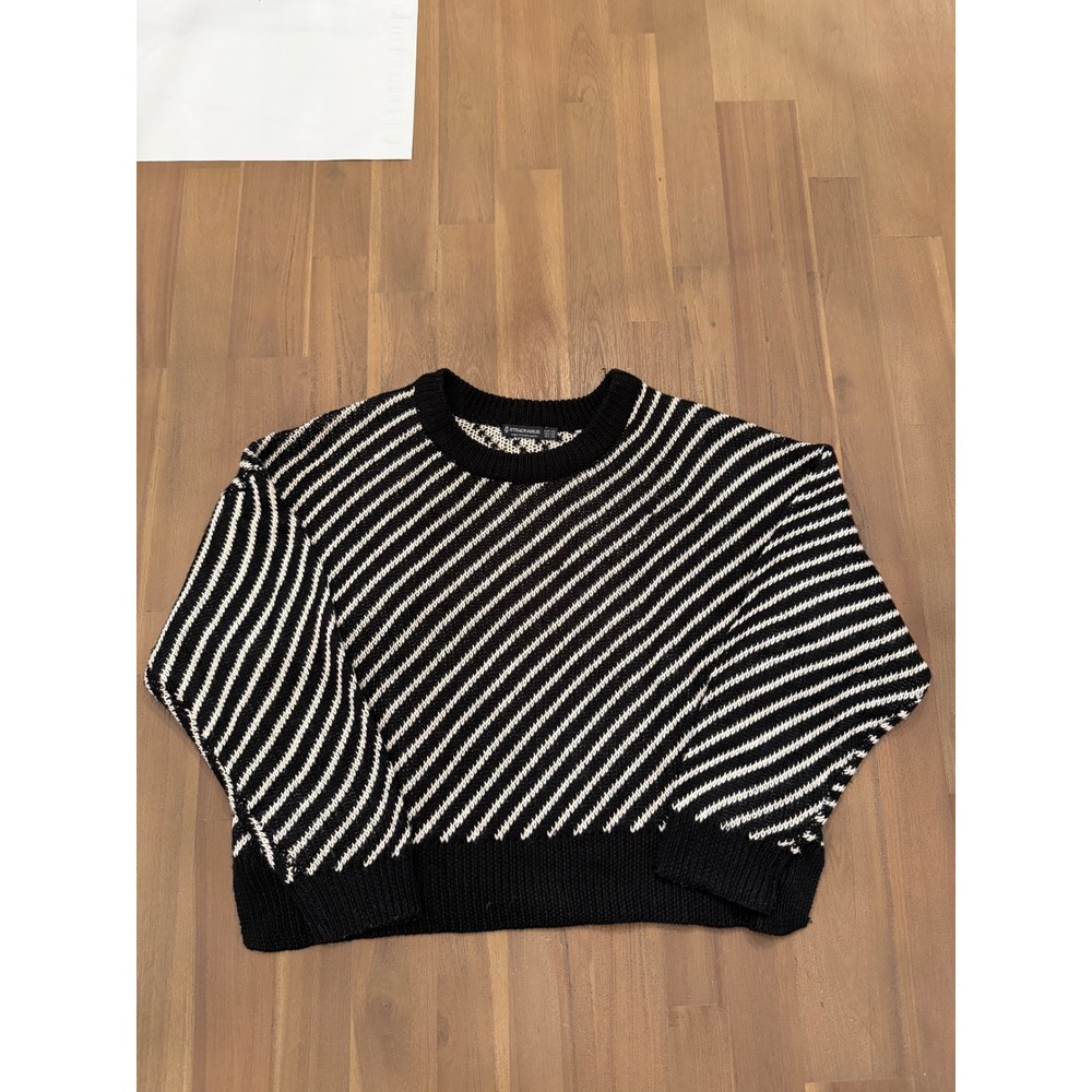 STRADIVARIUS Women's Black White Striped Knit Sweater Cropped‎ XS